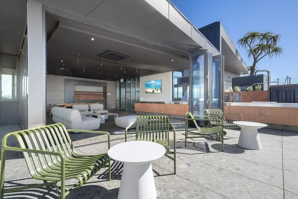 Ground Floor Apartment With Private Courtyard