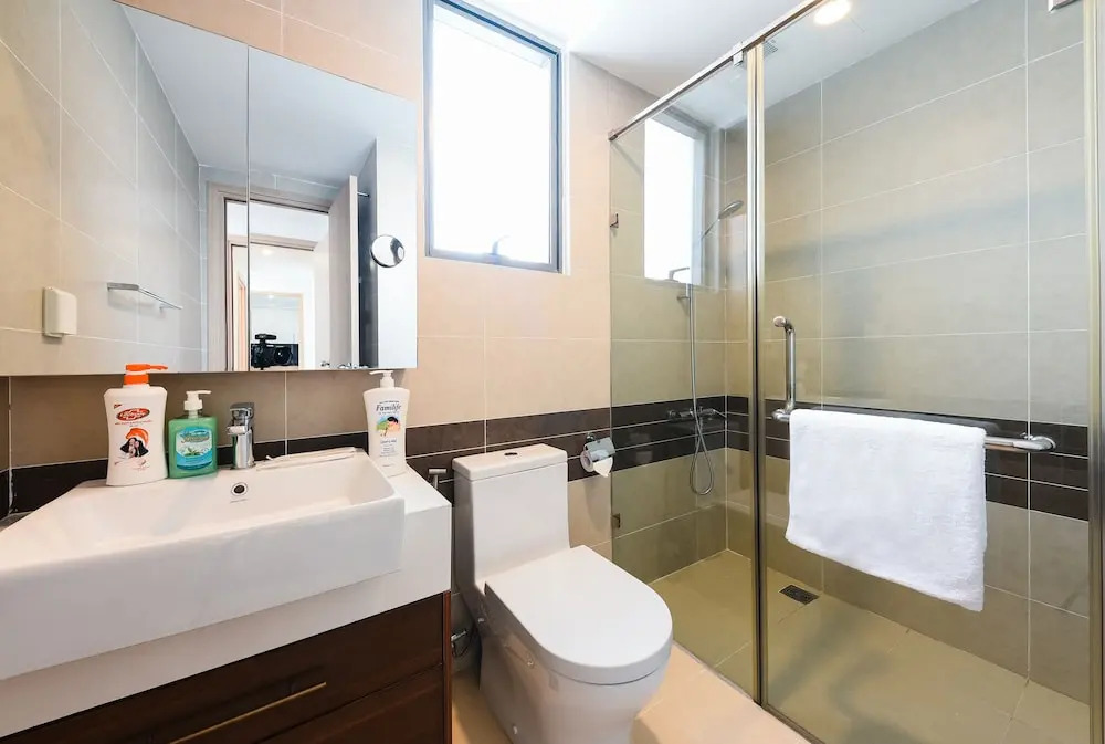 REM Rivergate Garden Pool Signature Apartments