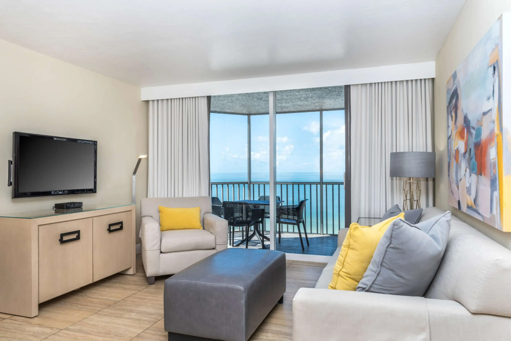 Diamond Head Beach Resort
