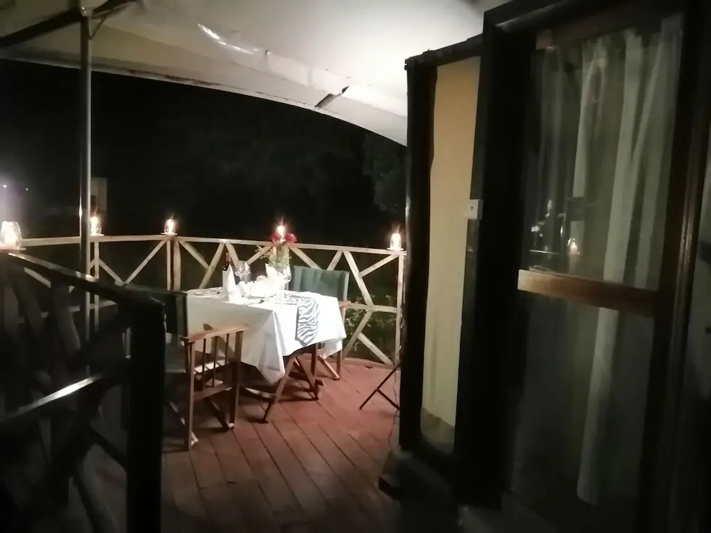 Emayian Luxury Camp