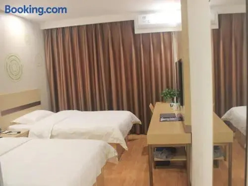 GreenTree Inn Liangyuan District Railway Station