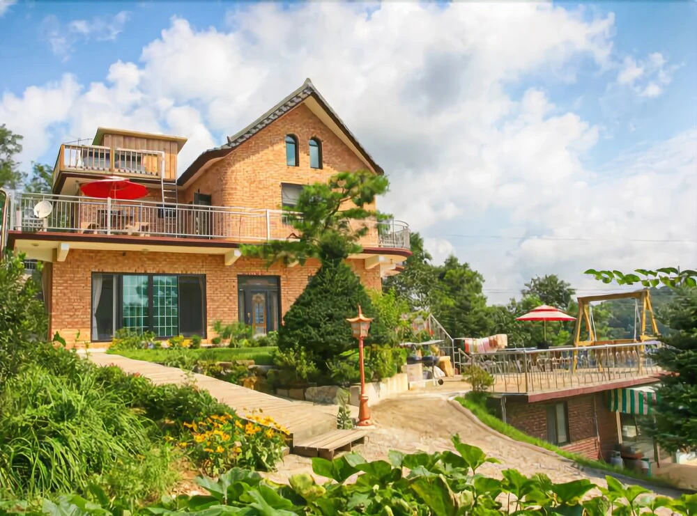 Ganghwado Neulpurun Lakeside Pension