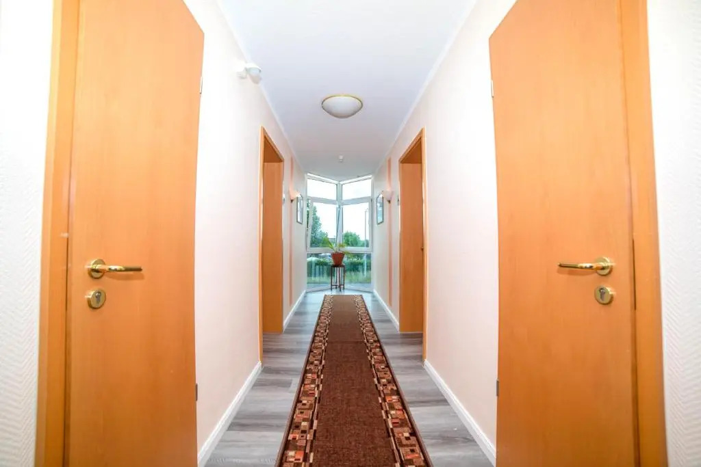 Hotel Opal