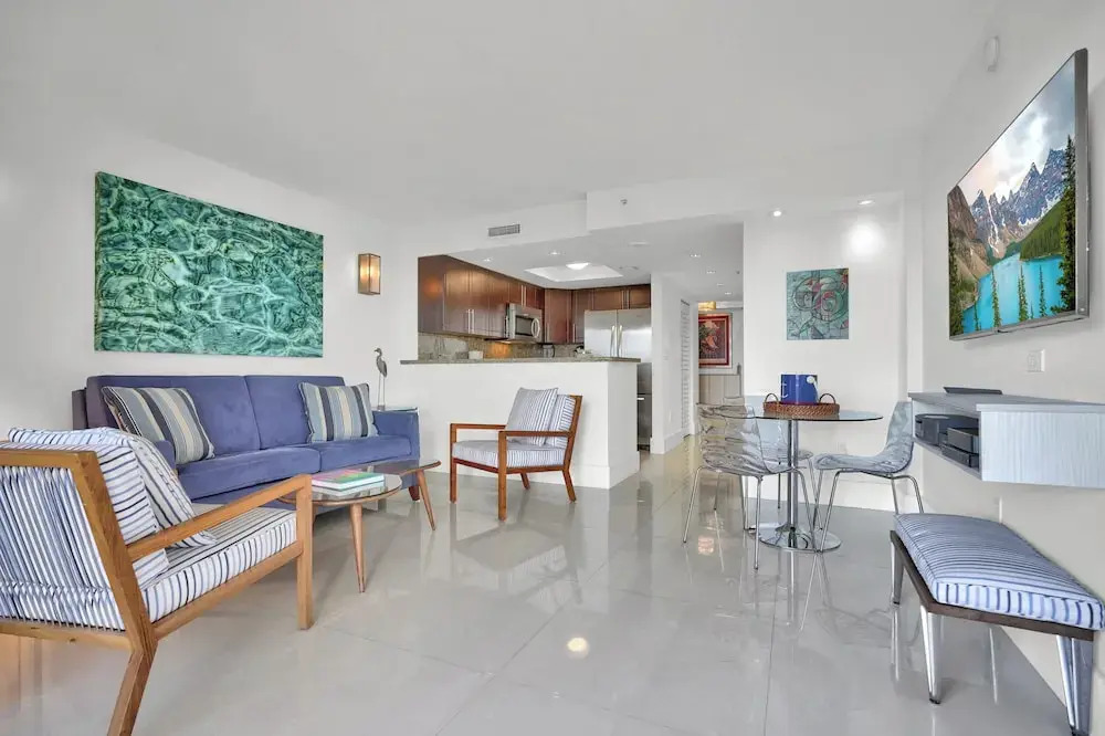 Gorgeous Spacious 2bed Bayview Apartment