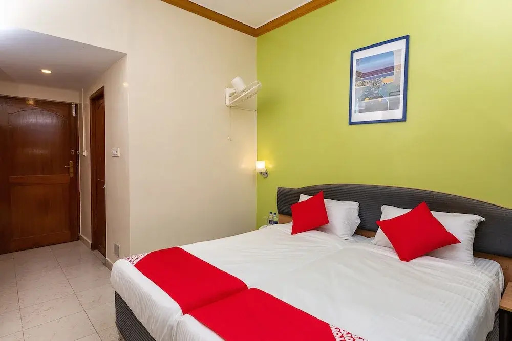 Collection O 28825 Oriental Inn Gopalapuram