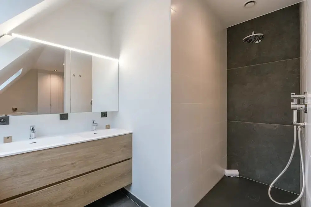 Luxurious Apartment With Parking