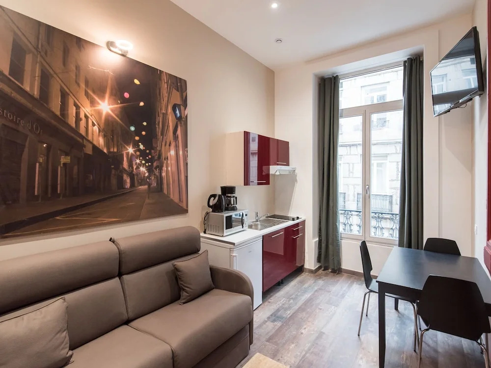 City Room République