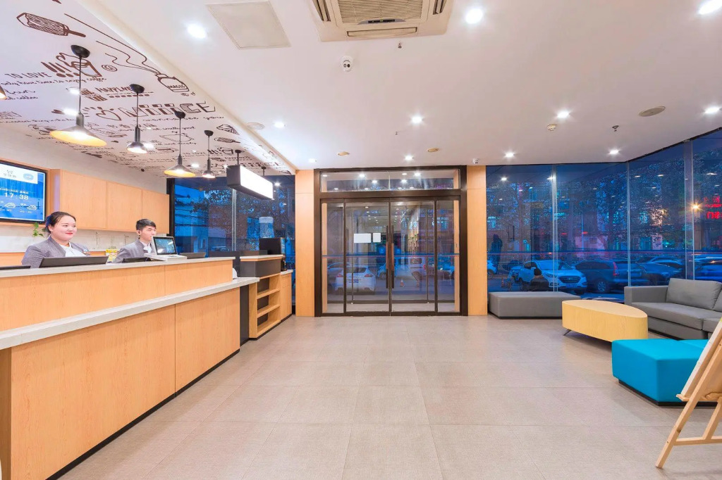 Hanting Hotel Zhengzhou Qinling Road