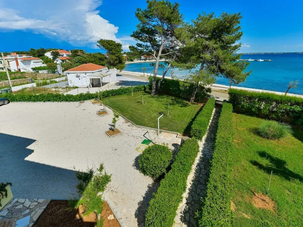 Apartment on Vir Island Near Sandy Beaches