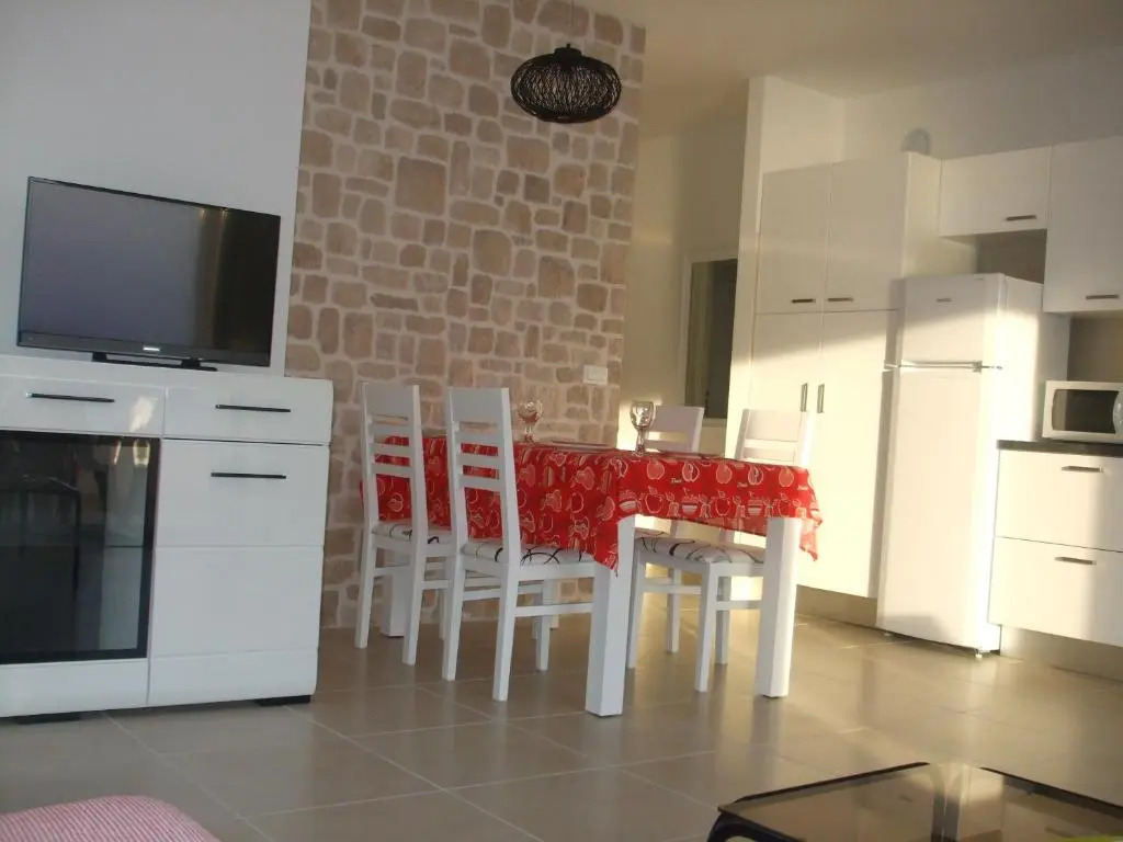 Apartments Jela