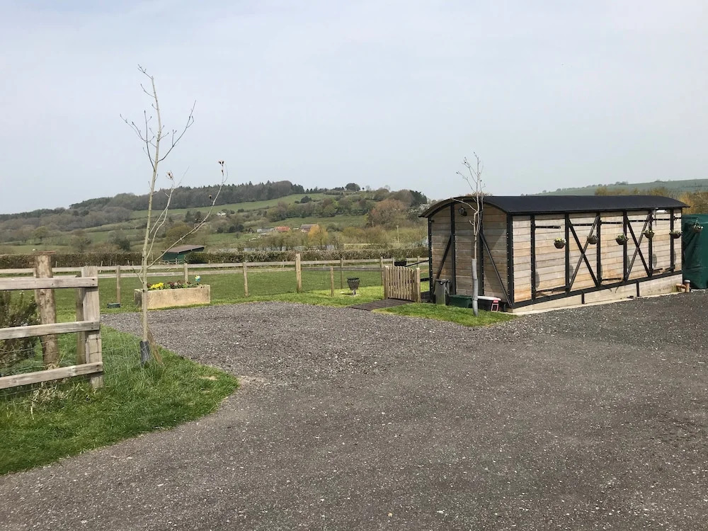 Greenacres Self Catering Railway Wagon-Glamping