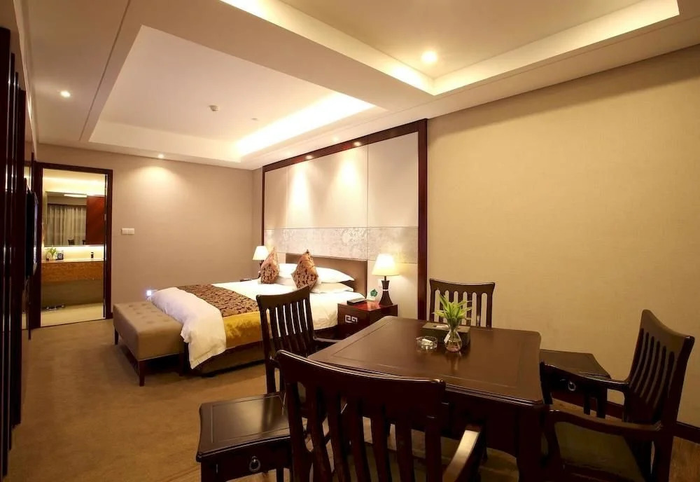 Hangzhou Binjiang Maison New Century Hotel