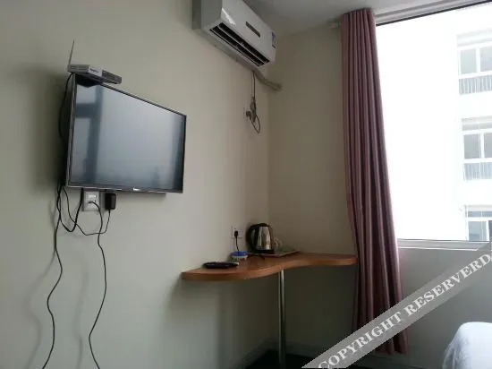 Luo Man Luo Lan Express Hotel (University Town of Rizhao)