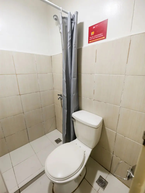 Metro Deluxe Residences near World Trade Center