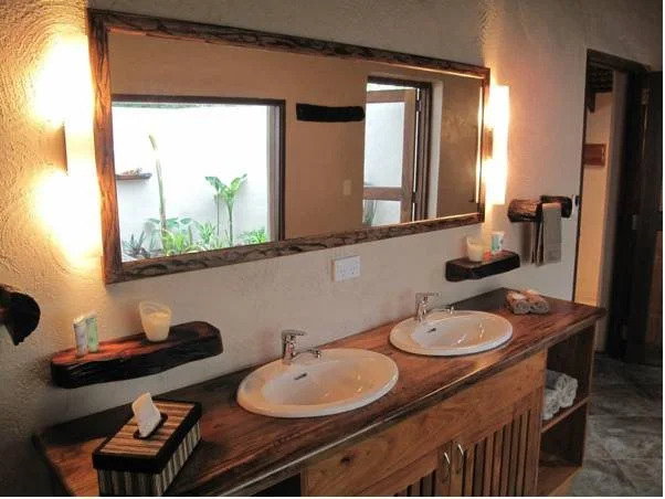 Lope Lope Beach Bungalows