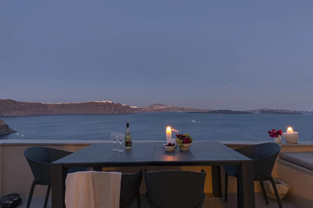 Caldera Houses Oia