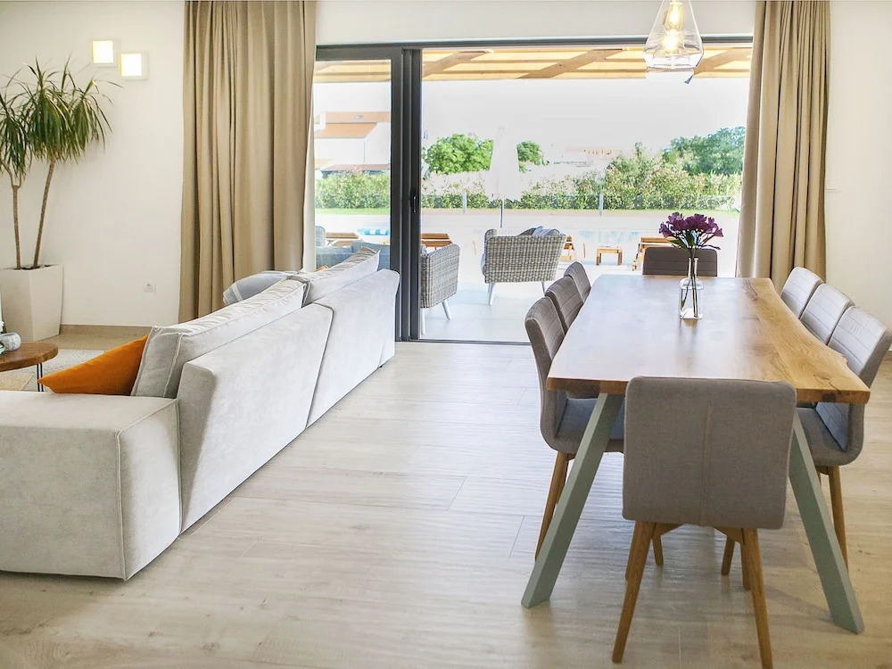 Modern Villa in Kaštel Novi With Private Pool