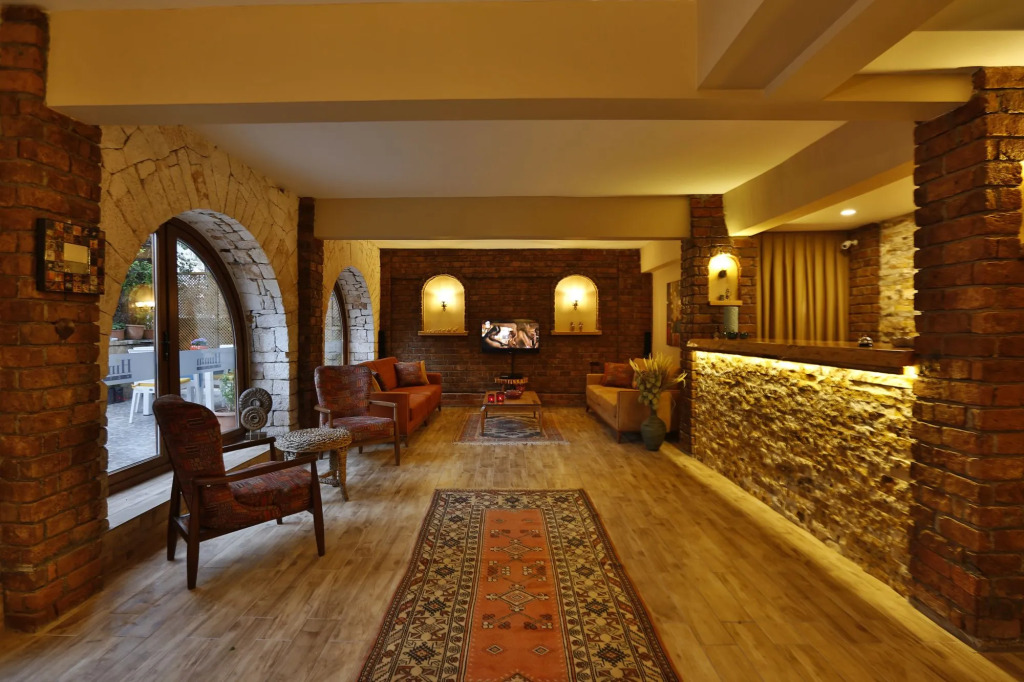 Himm Hotel