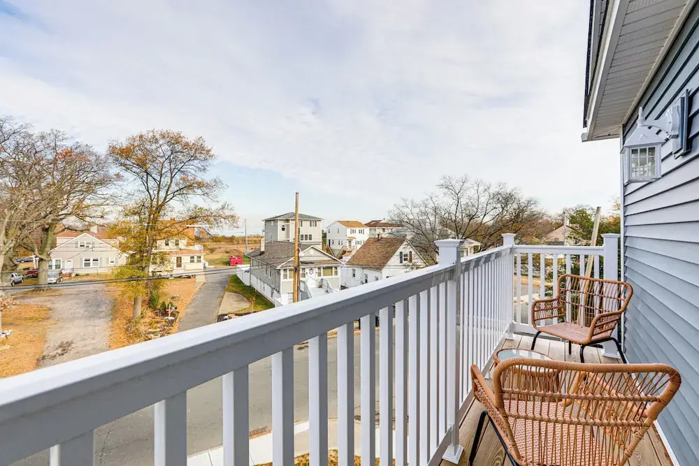 Walk to Keansburg Beach! Family Home w/ Pool