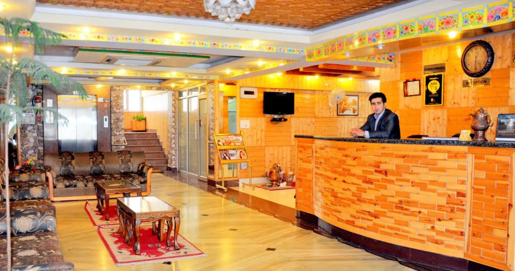 Hotel Regal Palace