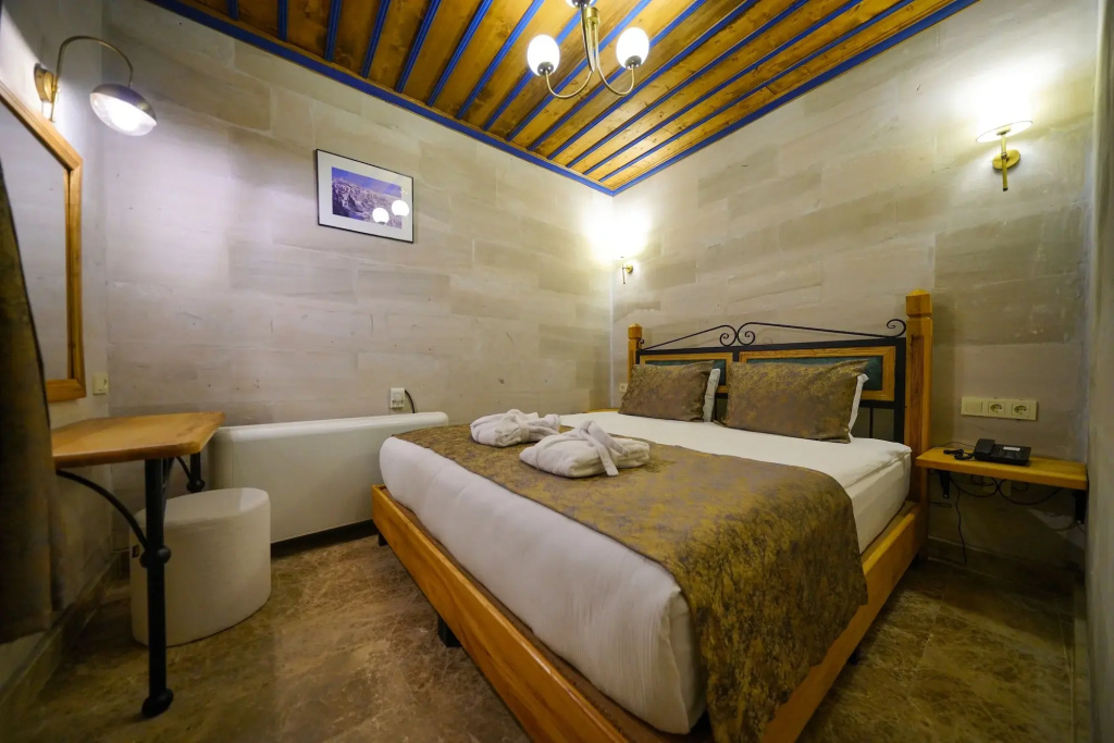 Cave Hotel Saksagan