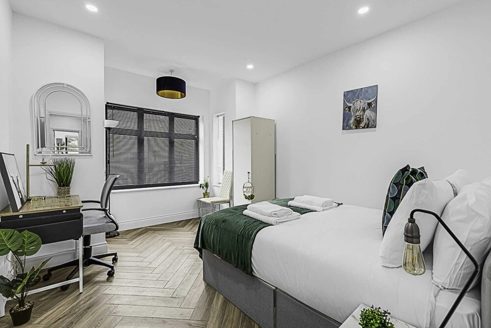 Beautiful 3 Bed Abode in Hanwell