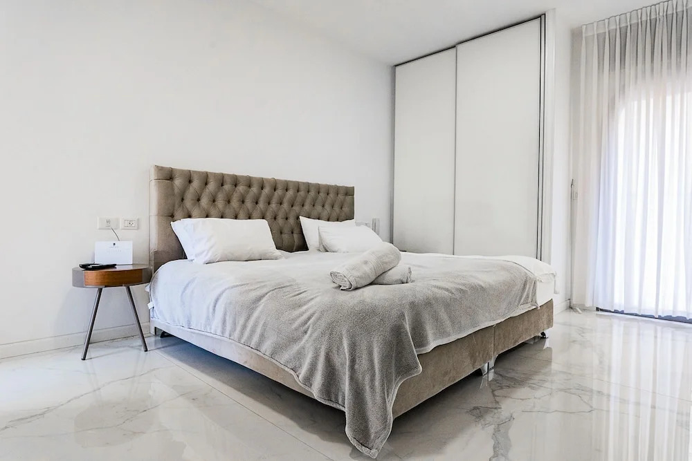 Harav Kuk Royal Suites - Alefimmoed