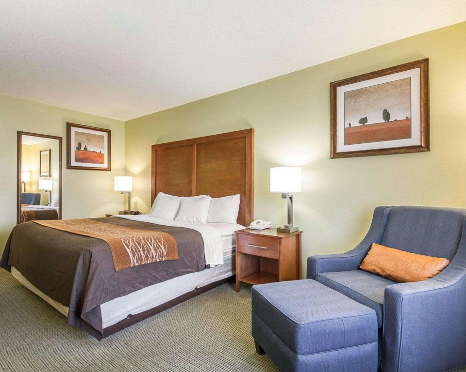 Comfort Inn & Suites Black River Falls I-94