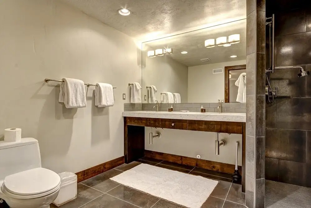 607 Deer Valley Drive 5 Bedroom Townhouse