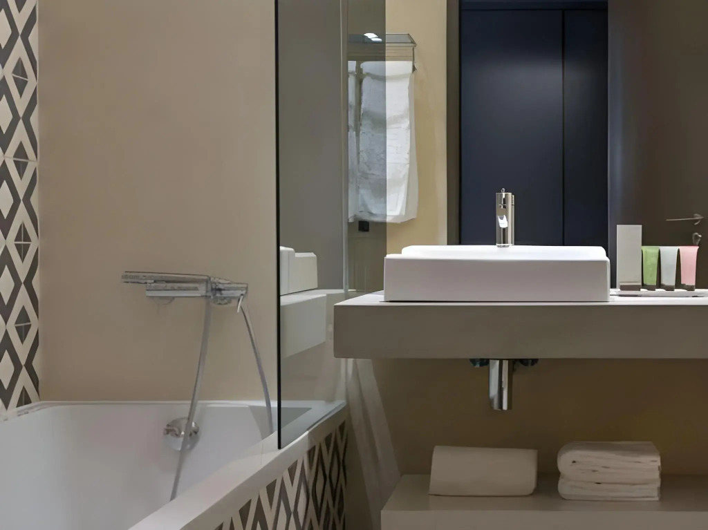 OZADI Tavira Hotel