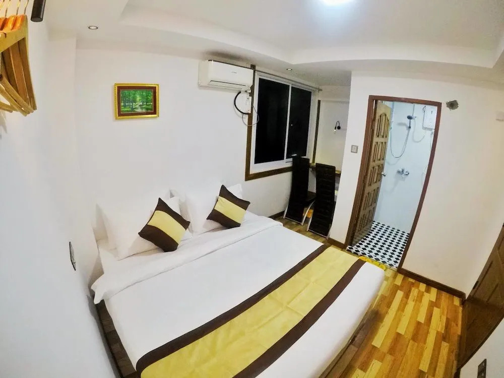 The Lodge Yangon Poshtel - Hostel