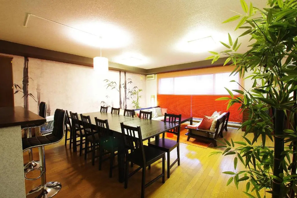 AKKOs Guest House