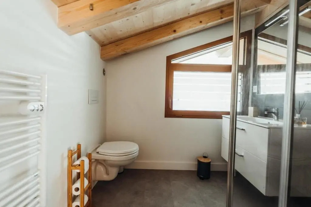 Chalet with mountain view and 2 min walk from the city center