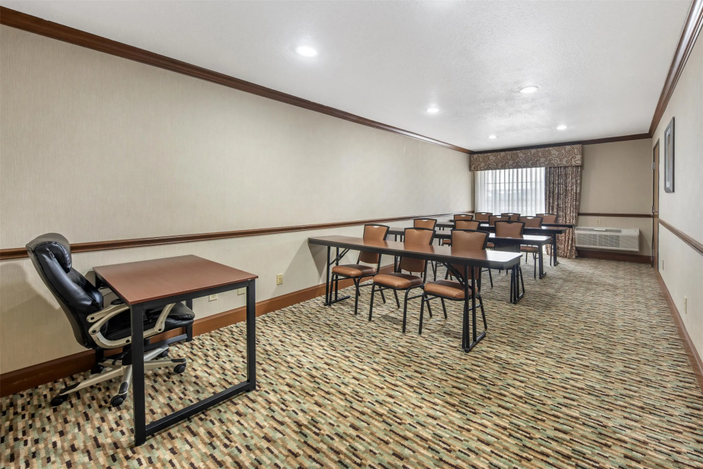 Best Western Plus Atrium Inn