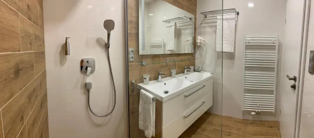 Wellness & Spa Apartments Lipno - Frymburk