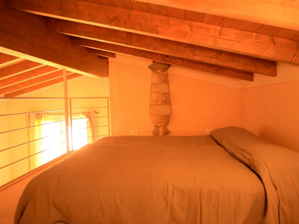 Cozy Holiday Home in Manerba Del Garda with Swimming Pool