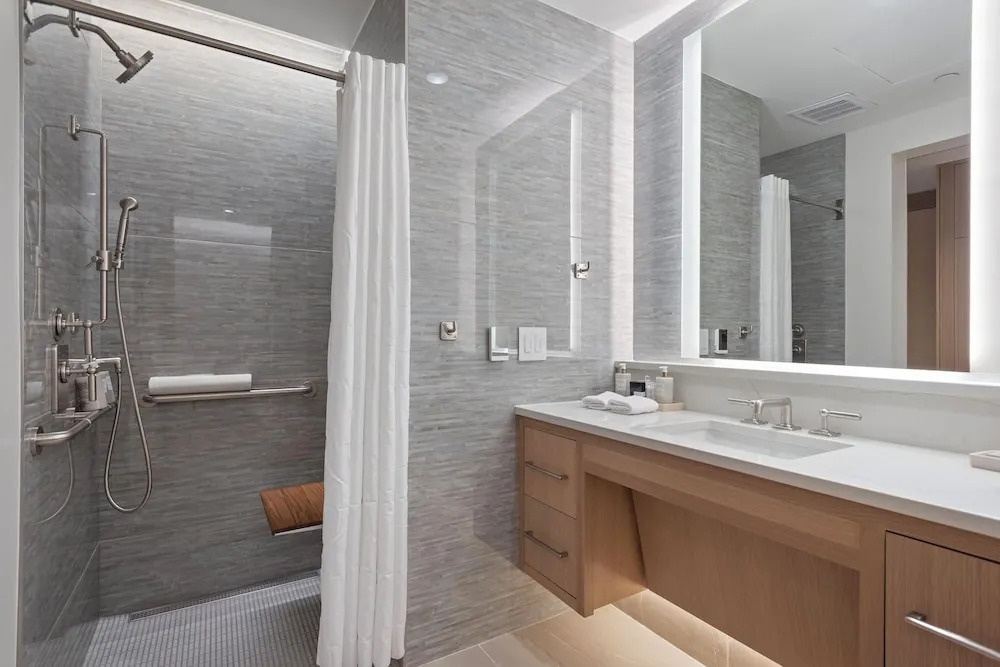 Snowmass Lux Getaway by Snowmass Vacations