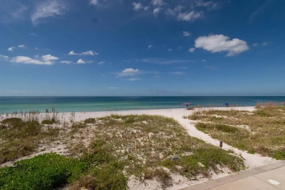 Waters Edge 110N Condo