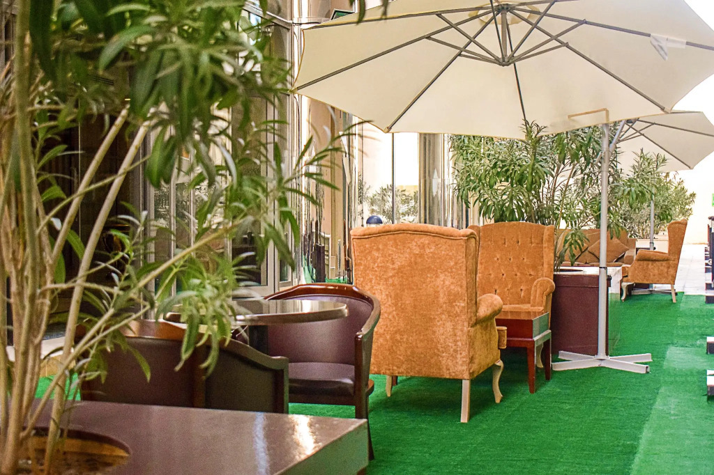Sapphire Plaza Hotel
