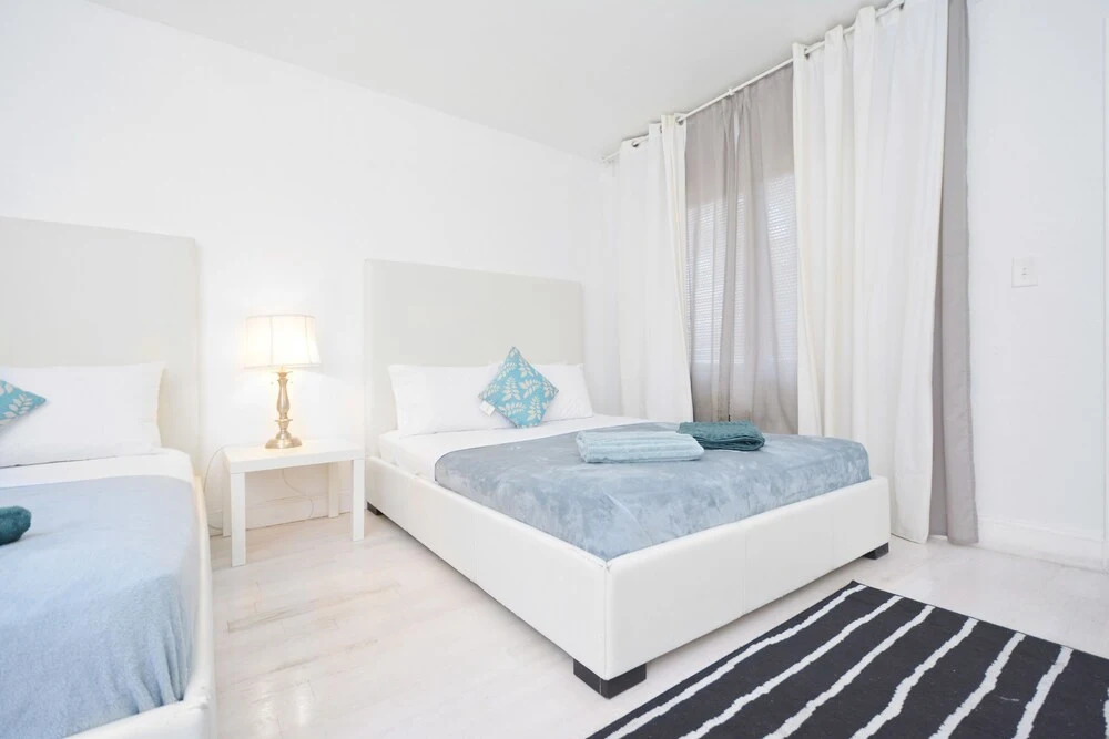 761 South Beach Apartments
