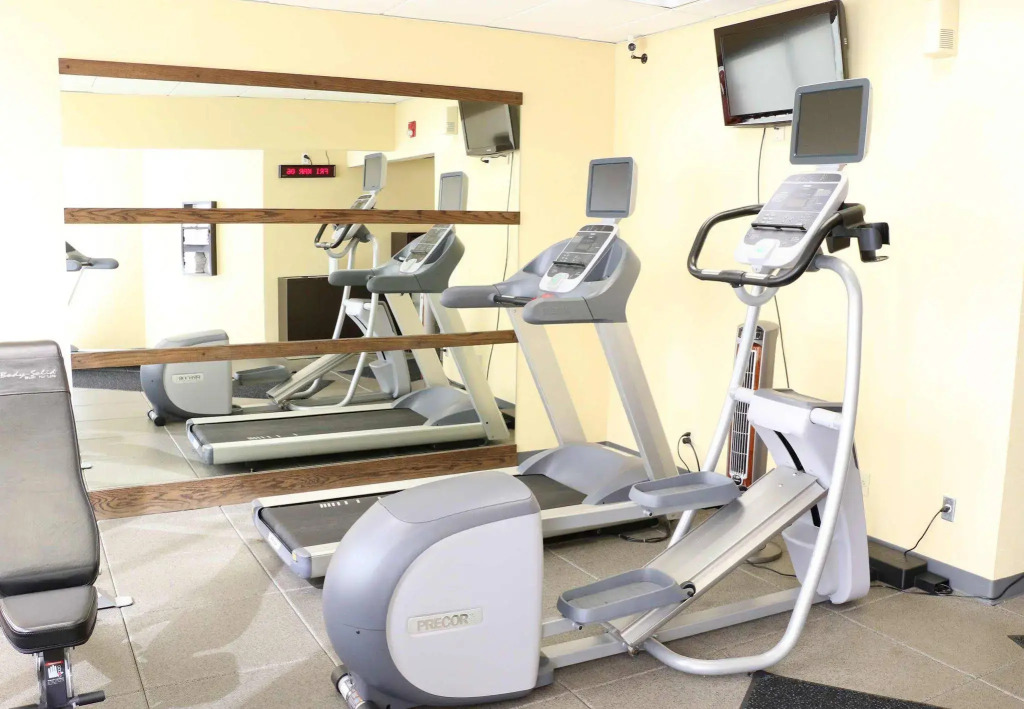 Courtyard by Marriott Portland Airport