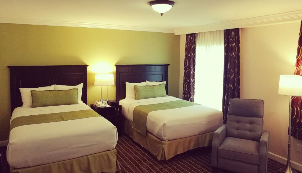 The Wilshire Grand Hotel
