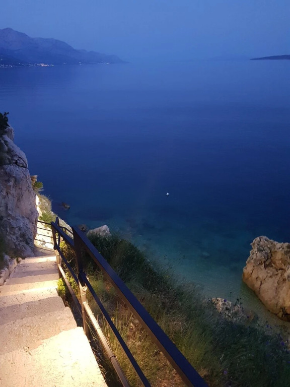 Apartments Andrea - Beachfront & Sea-view Terrace