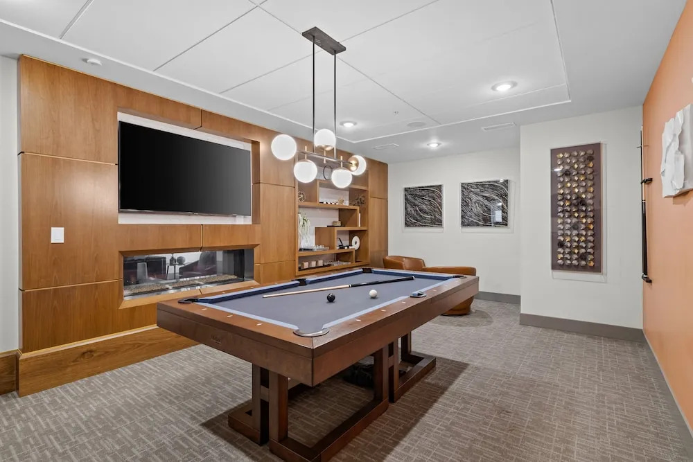 Midnight Manor Penthouse Suite The Gulch