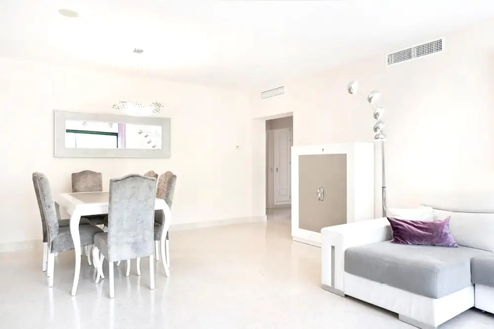 Apartment with 2 Bedrooms in Benahavís, with Pool Access, Furnished Terrace And Wifi - 9 Km From the Beach