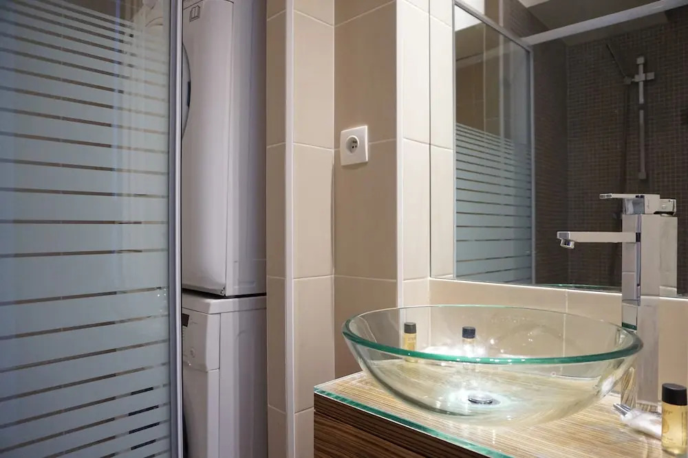 Porte Dauphine - 3 pièces - 90 m² - Paris 16