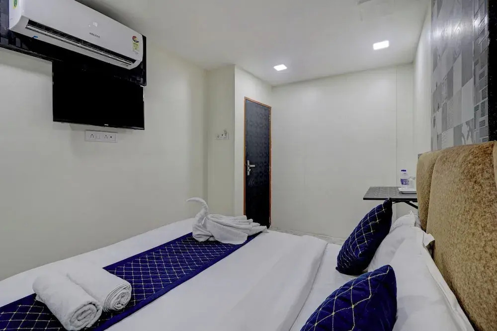 Parle Inn Hotel