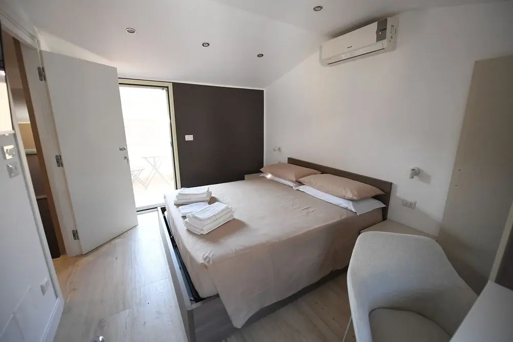Scilla SeaFront Rooms
