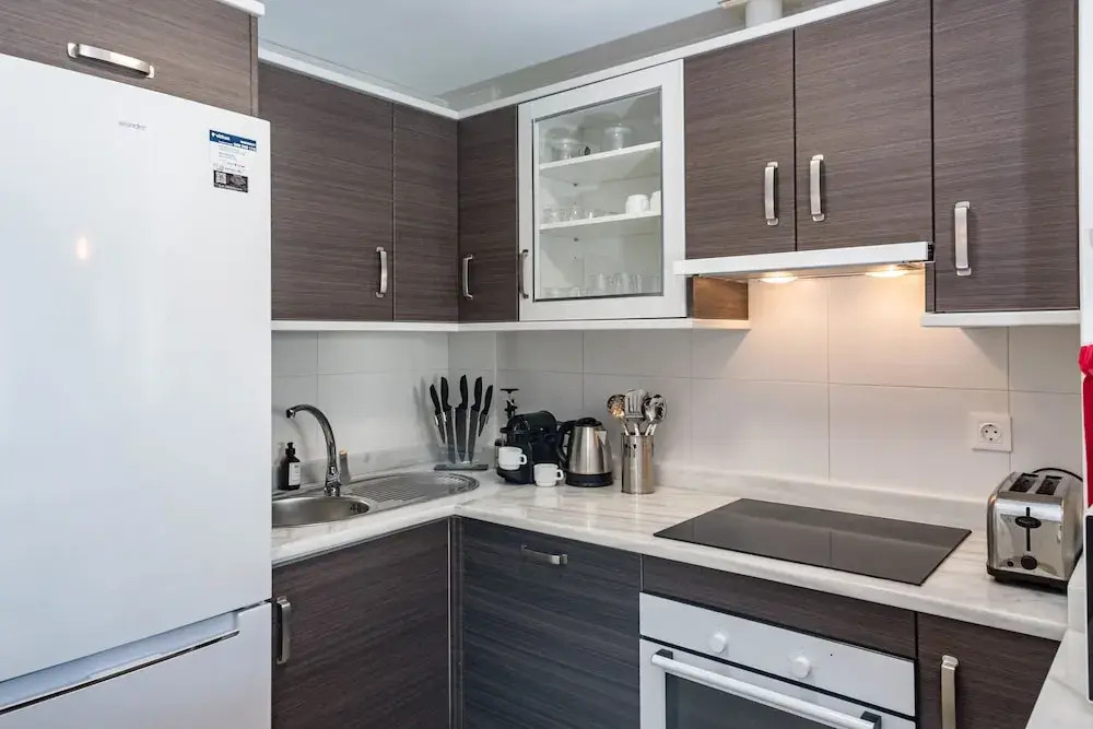 Jm2.b2 - Modern 2 Bed apt With Amazing sea Views