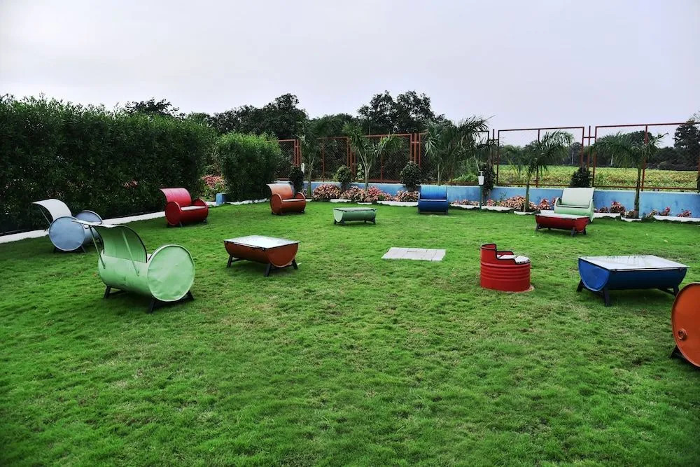 Carina Retreat Resort